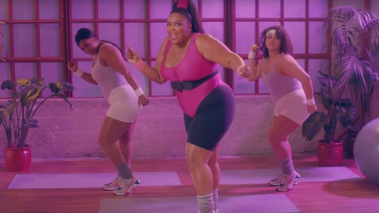 Lizzo, Juice video screenshot