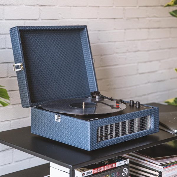 Crosley Voyager Navy BT in&out