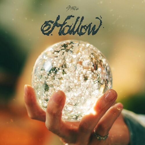 stray Kids hollow